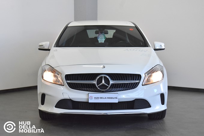 MERCEDES-BENZ A 180 d Sport